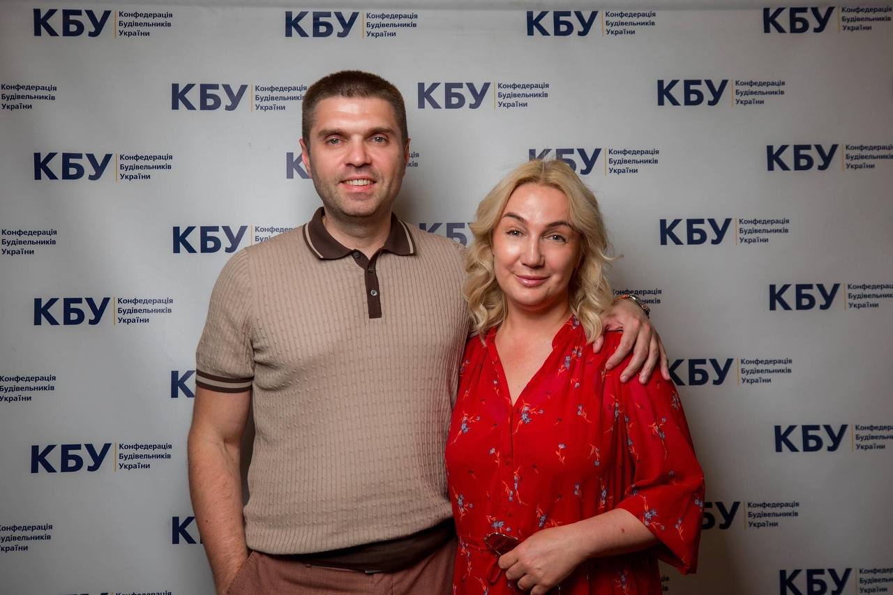 Керівниця з продажу Марина Рачкова отримала орден від КБУ «Будуємо країну»